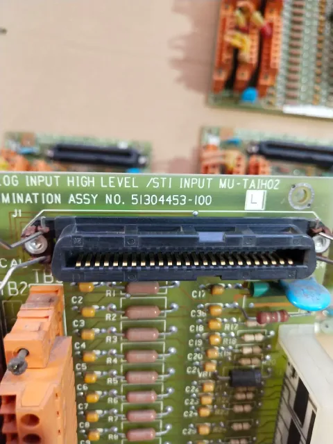 Honeywell 51304453-100 / 51304453-150 (MU-TAIH02) Industrial Automation Component product photo 2