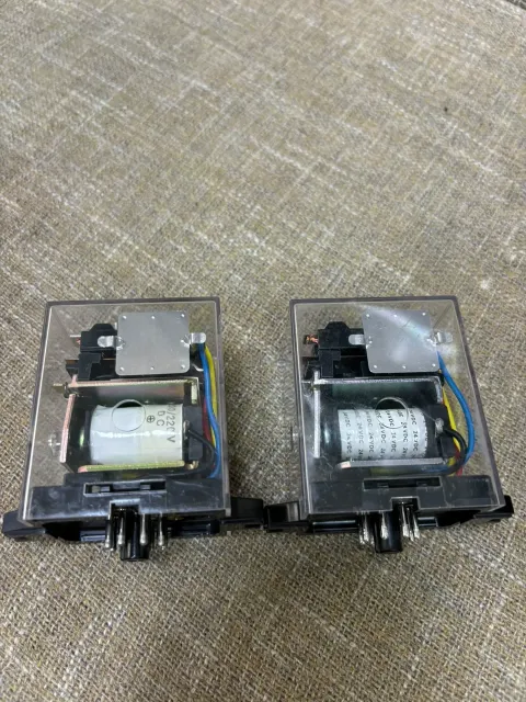 OMRON MM2XP (DC24V / DC220V) Industrial Relay product photo 2