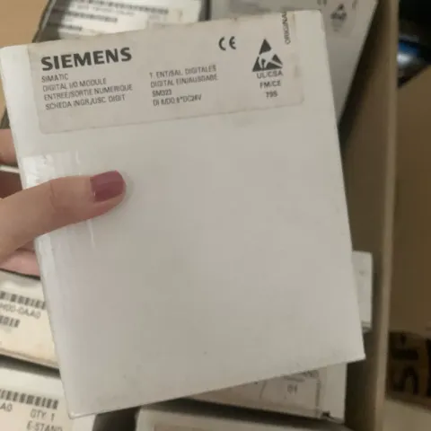Siemens 6ES7323-1BH00-0AA0 PLC Module product photo 2