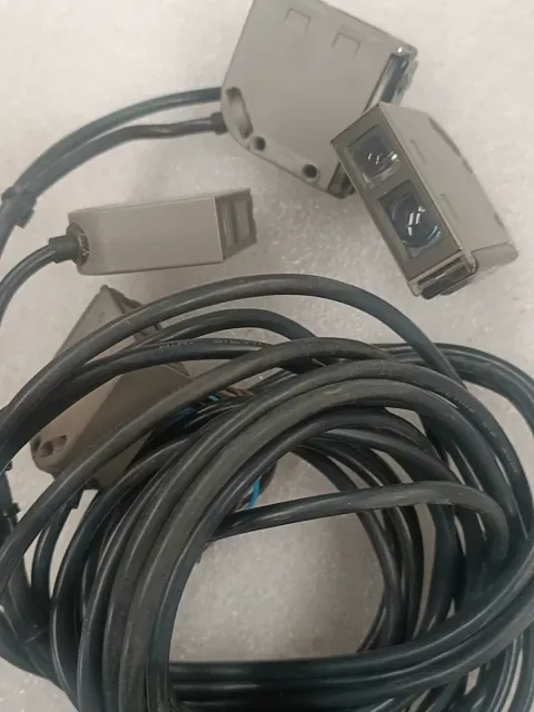 Omron E3S-CL1 Industrial Sensor product photo 6