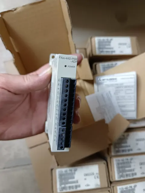 Mitsubishi Electric FX3U-4AD-PNK-ADP / 09S335 PLC Module product photo 7