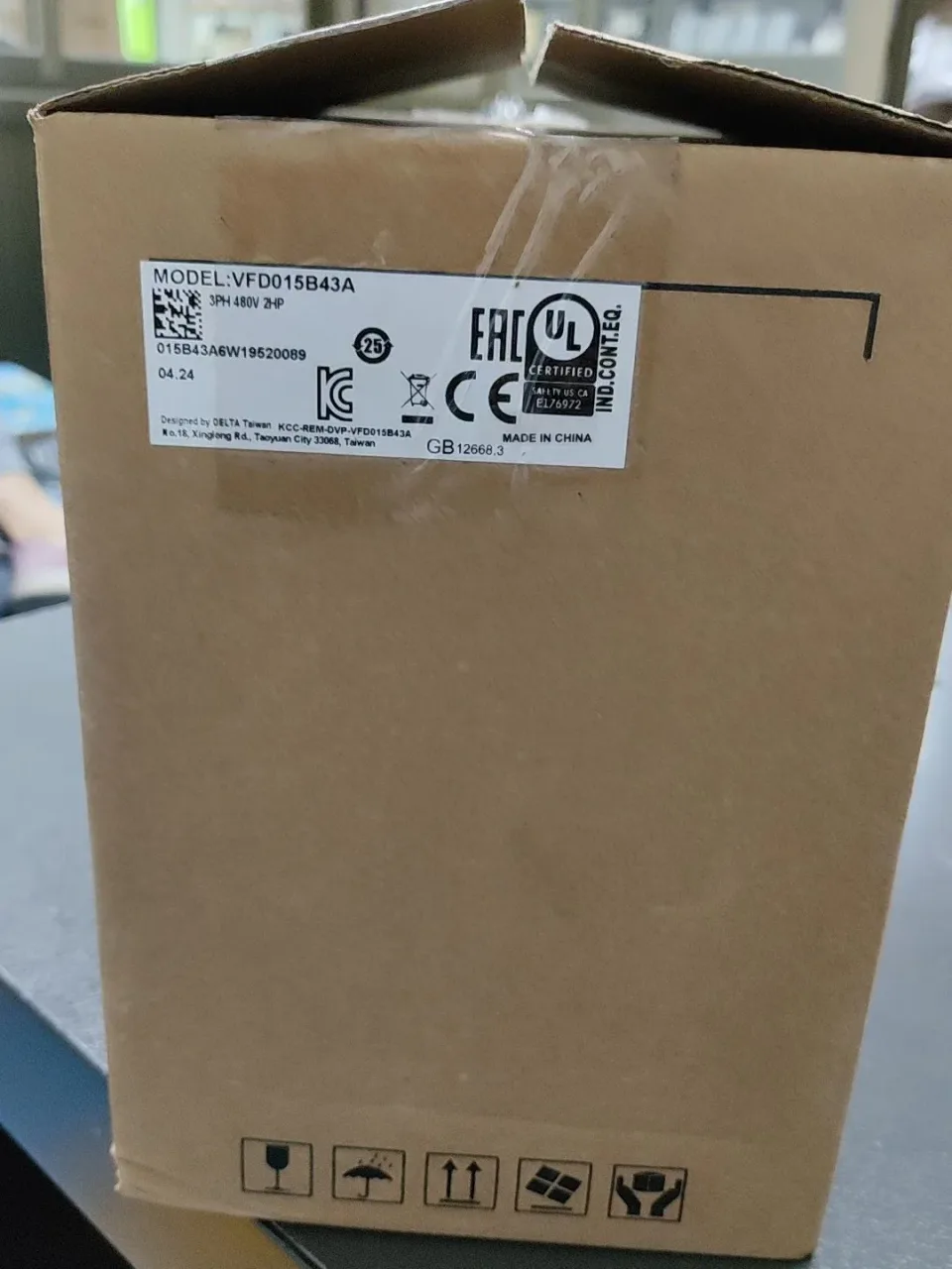 Delta VFD015B43A Motor & Drive Component product photo 1