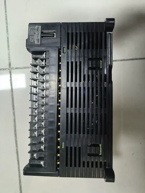 Omron CP1H-Y20DT-D PLC Module product photo 7