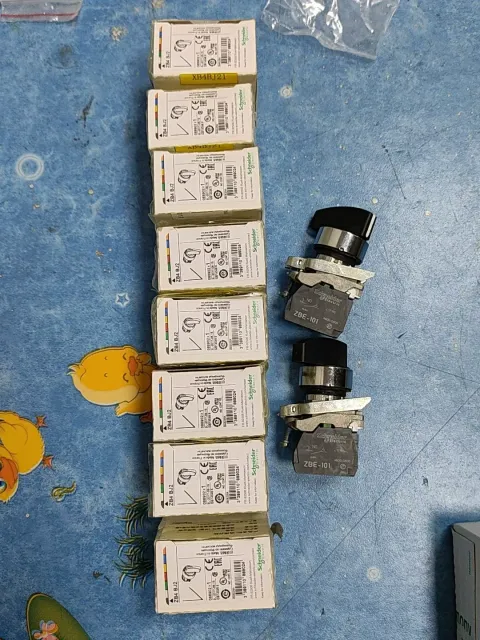 Schneider Electric ZB4BJ2 Industrial Sensor product photo 1