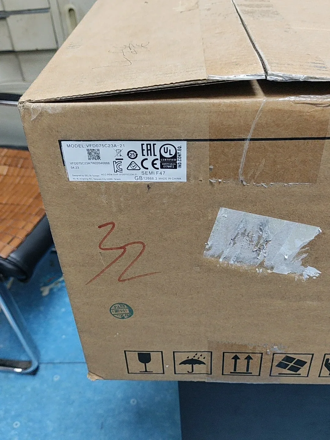 Delta VFD075C23A-21 Motor & Drive Component product photo 1