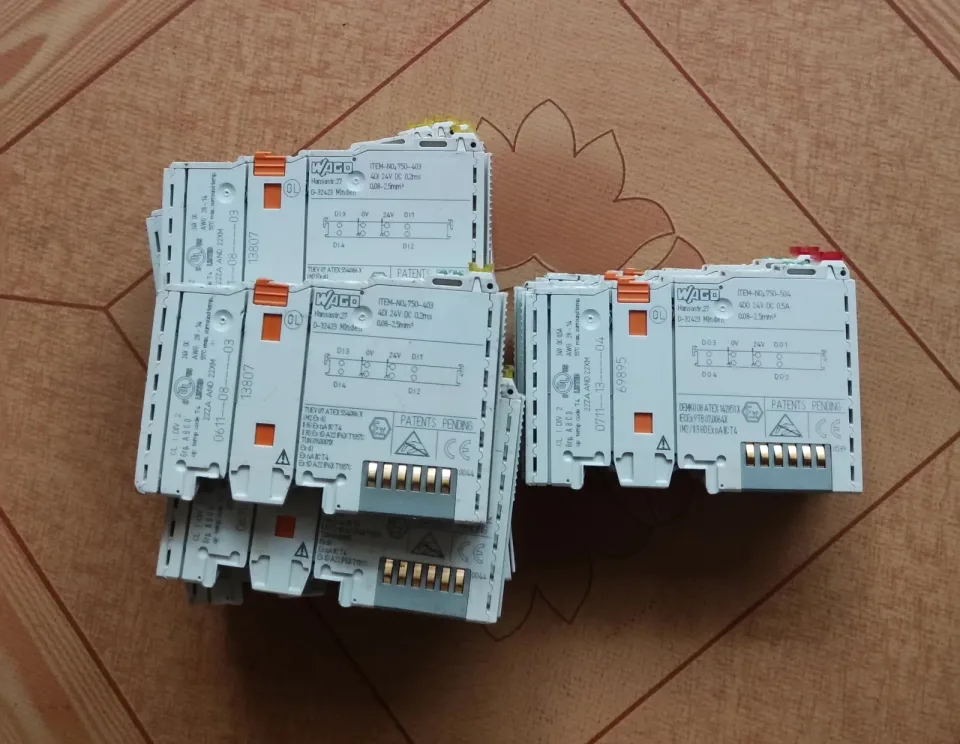 WAGO 750-403 / 750-504 PLC Module product photo 1