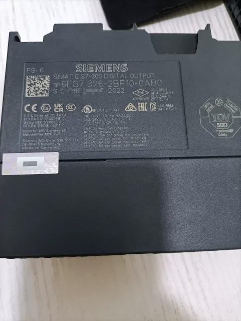 Siemens 6ES7 326-2BF10-0AB0 Industrial Automation Component product photo 1