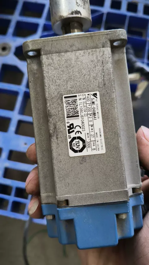 Yaskawa SJDE-04APA; SME-04AMA41 Motor & Drive Component product photo 5