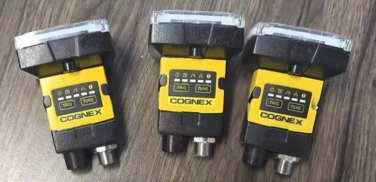 Cognex IS2000C-130-40-125 Industrial Sensor product photo 1