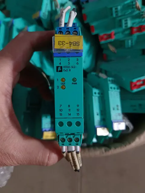 Pepperl+Fuchs KFD2-SL2-Ex2.B Motor & Drive Component — product photo 2 of 18