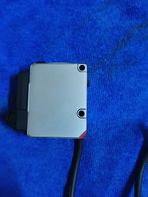 Keyence LR-WF10 Industrial Sensor product photo 3
