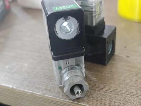舜通 / SHUNTONG STZH11-03-21V-B11 Industrial Automation Component product photo 3