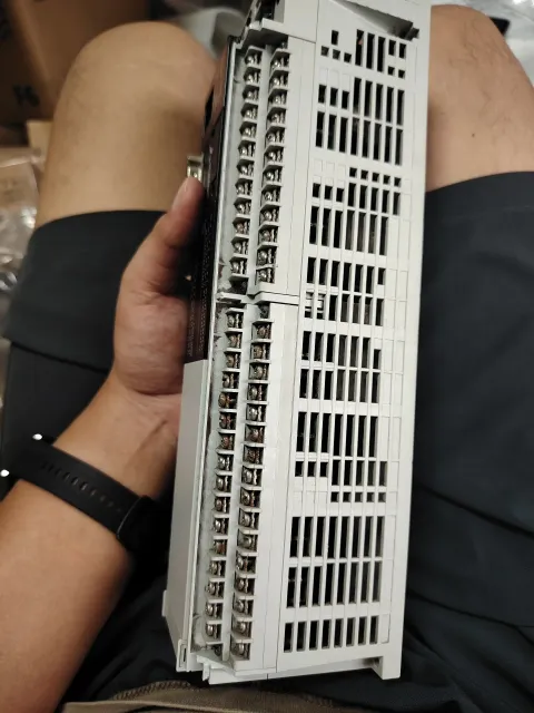 Mitsubishi Electric FX5U-80MT/ES PLC Module — product photo 10 of 25