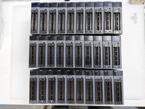 Mitsubishi Electric QX42 Industrial Automation Component — product photo 12 of 44