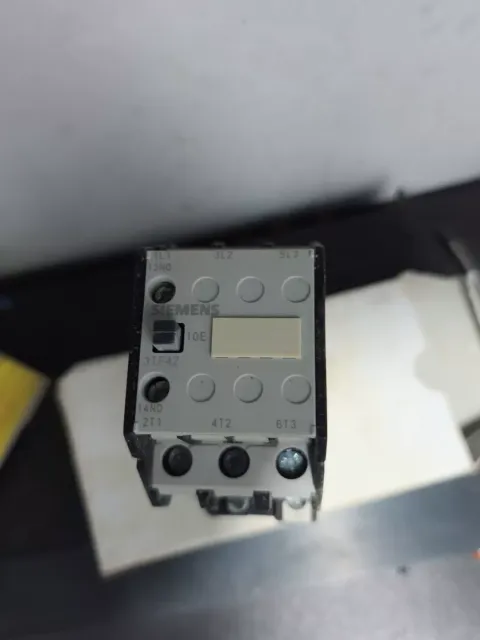 White Label 3TF42 10-1XM4 Industrial Relay product photo 2