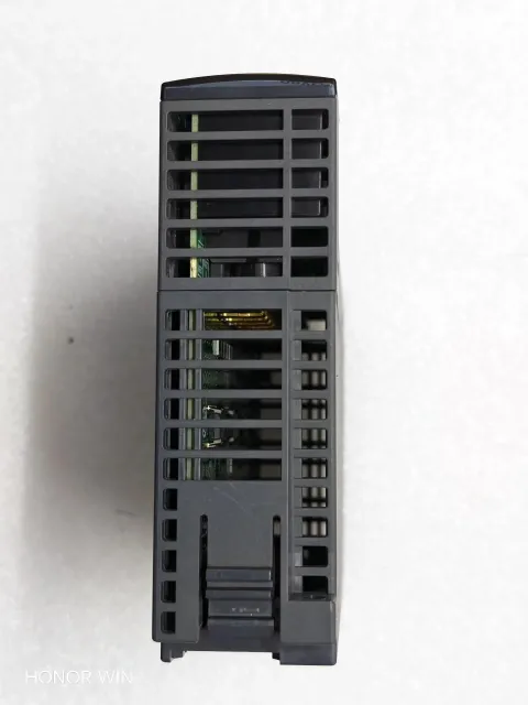 Mitsubishi Electric QX80 Industrial Automation Component — product photo 18 of 42