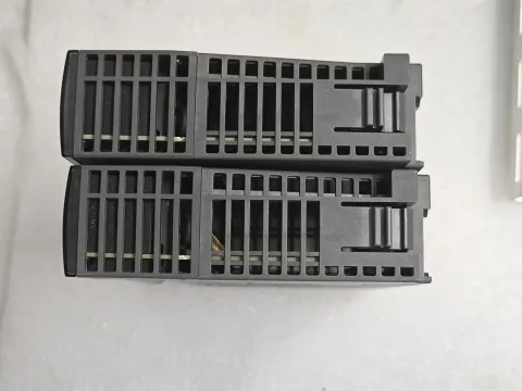 Mitsubishi Electric QX40 Industrial Automation Component — product photo 4 of 57