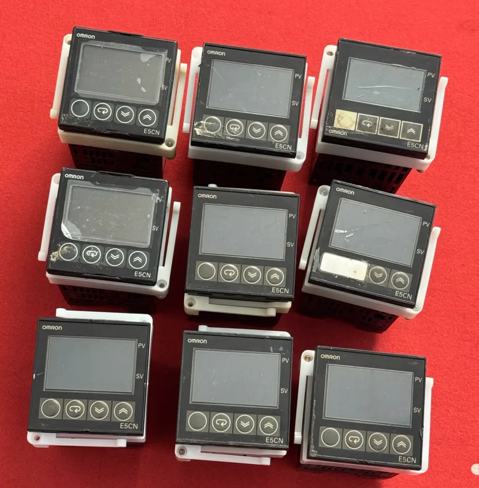 Omron E5CN-R2MT-500 Industrial Control Board product photo 1