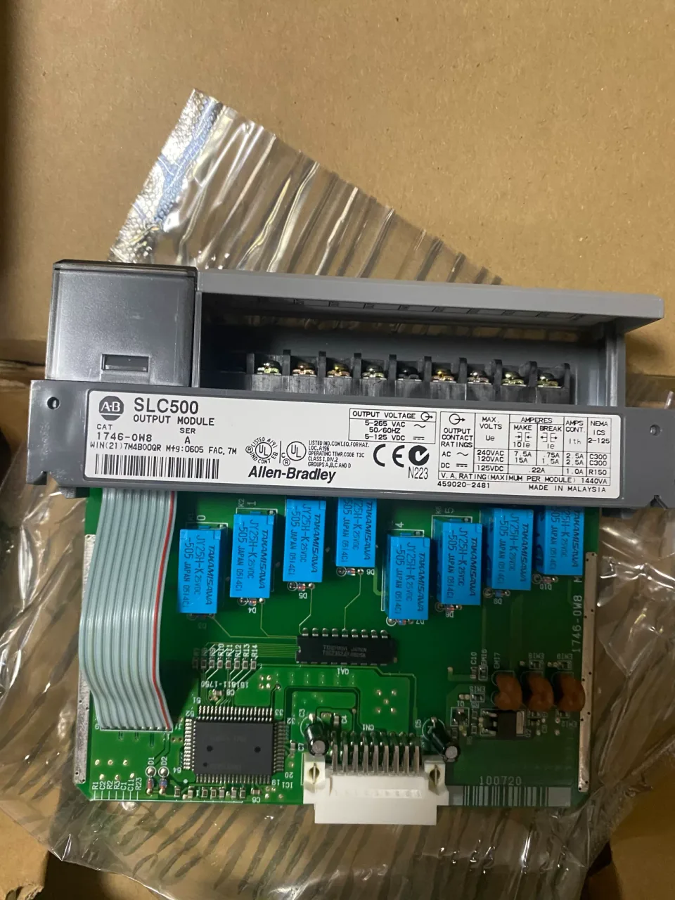 Unbranded Industrial 1746-OW8 Industrial Relay product photo 1