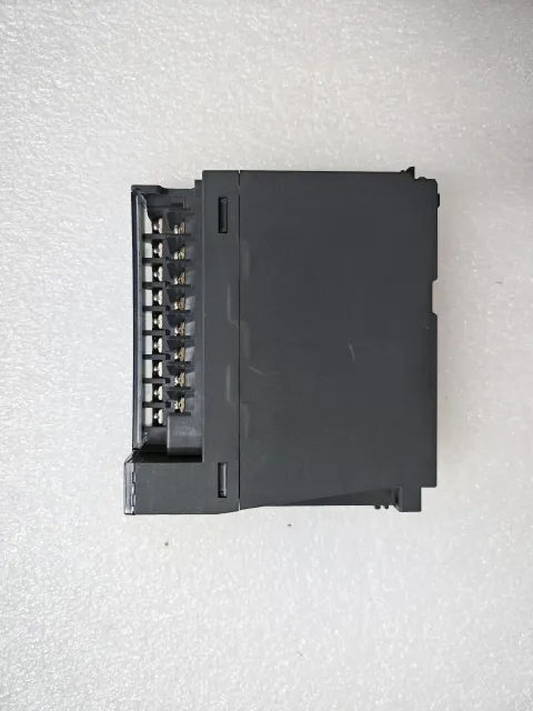 Mitsubishi Electric QY80 PLC Module — product photo 2 of 42