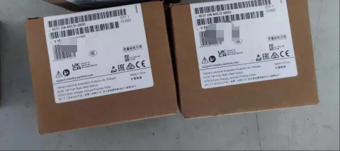 Siemens 6ES7234-4HE32-0XB0 PLC Module — product photo 2 of 4