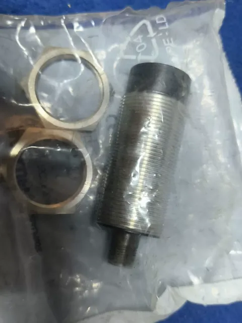 Balluff BES00AZ / BES M30MI-PSC30F-S04K Industrial Sensor product photo 3