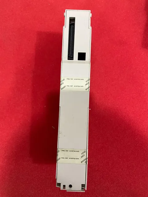Schneider Electric 140CPS11420 PLC Module product photo 4
