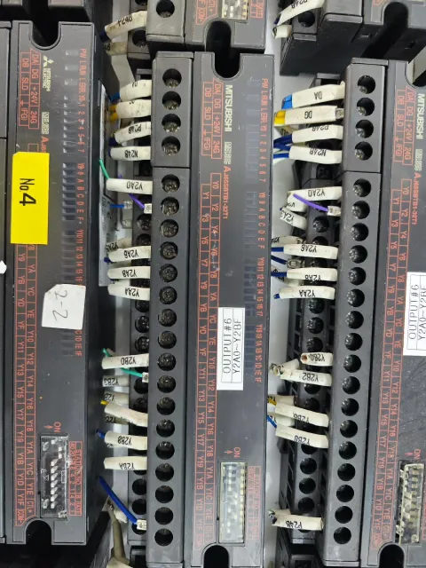 Mitsubishi Electric AJ65SBTB1-32T1 Industrial Automation Component — product photo 5 of 15