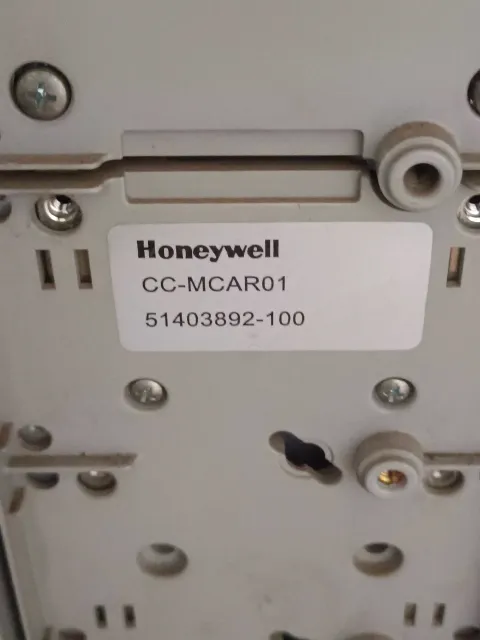 Honeywell CC-MCAR01 / 51403892-100 Industrial Automation Component product photo 2