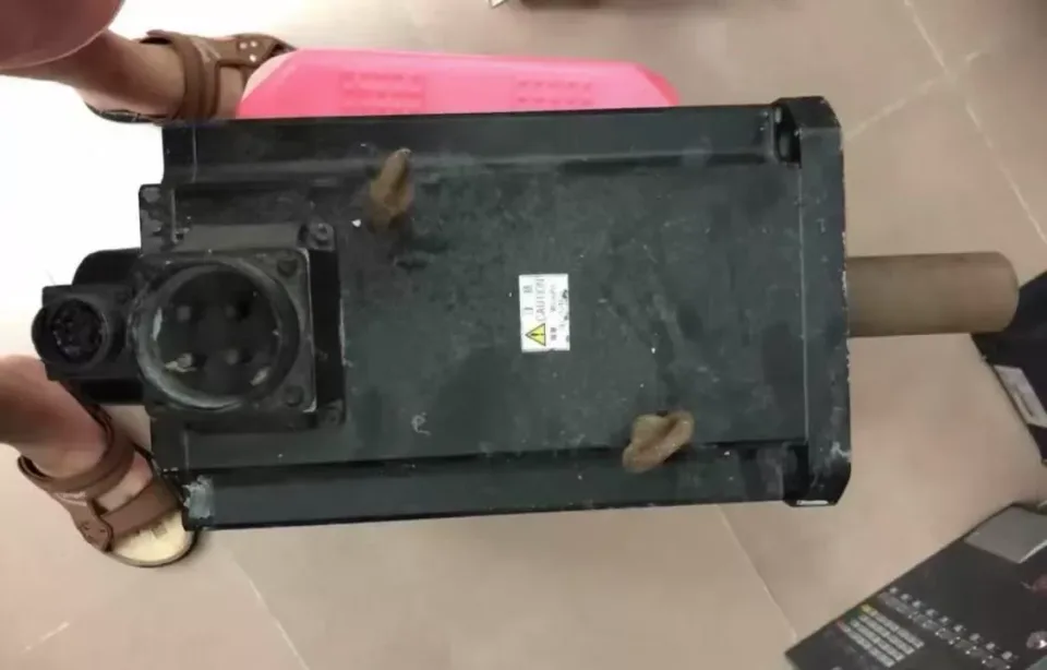 SANYO DENKI Q2AA18750LXF24 Motor & Drive Component product photo 1