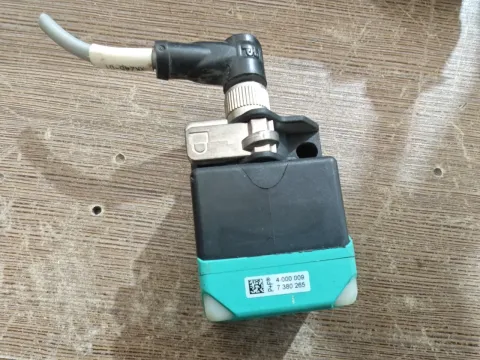 Pepperl+Fuchs NBN40-L2-E2-V1 / 187484 Industrial Sensor product photo 3