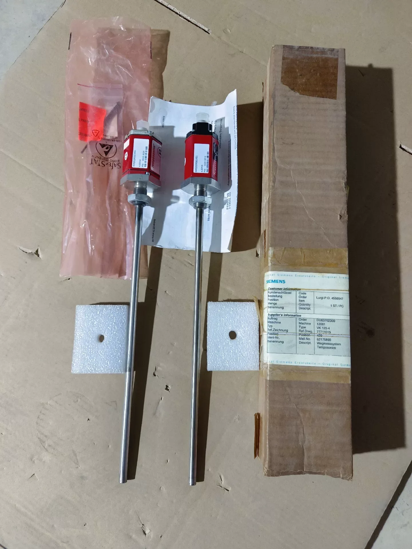 MTS Temposonics RHM0250MD601A01 Industrial Sensor product photo 1