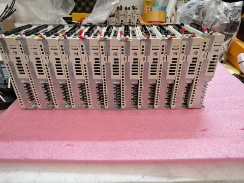 White Label SGDV-2R8A01B002 Motor & Drive Component product photo 3