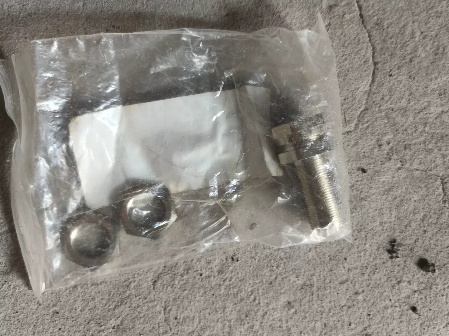 White Label BAM00CY / BES 12,0-KH-2L Industrial Sensor product photo 2