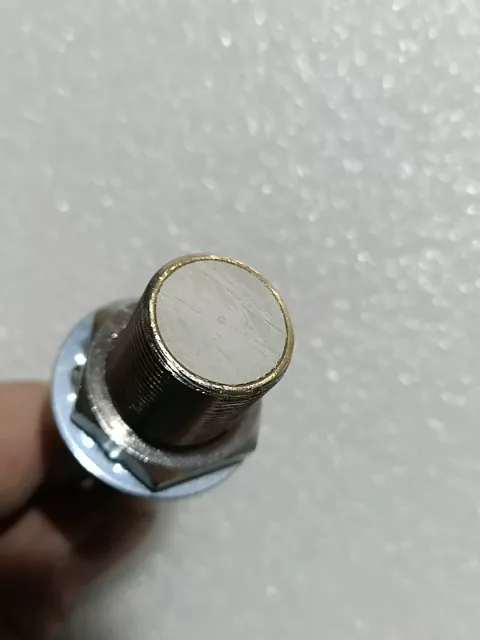 Omron E2E-X7D1-N Industrial Sensor product photo 3