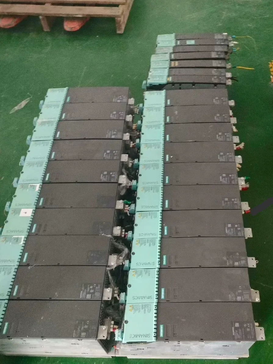 Siemens 6SL3130-7TE25-5AA3 Industrial Automation Component — product photo 1 of 2