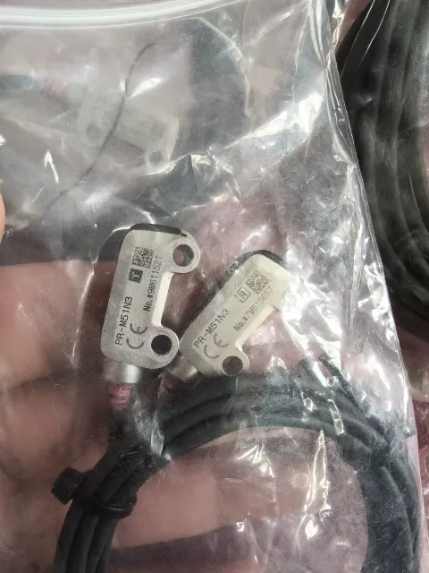 KEYENCE PR-M51N3 Industrial Sensor — product photo 7 of 7