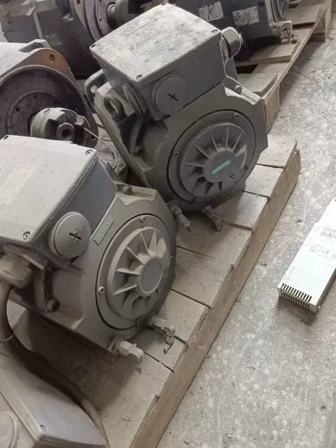 Siemens 1PH8131-1DF22-0GC1 / 1PH8163-1DF23-0GA1-Z Motor & Drive Component product photo 5