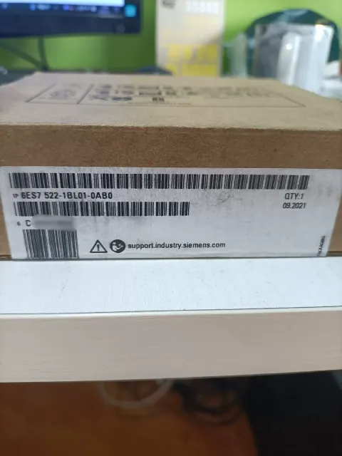 Siemens 6ES7522-1BL01-0AB0 Industrial Automation Component — product photo 2 of 11