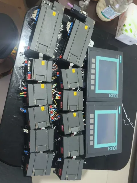 SIEMENS 6AV6 640-0DA11-0AX0 / 6AV6640-0DA11-0AX0 Industrial Automation Component product photo 1