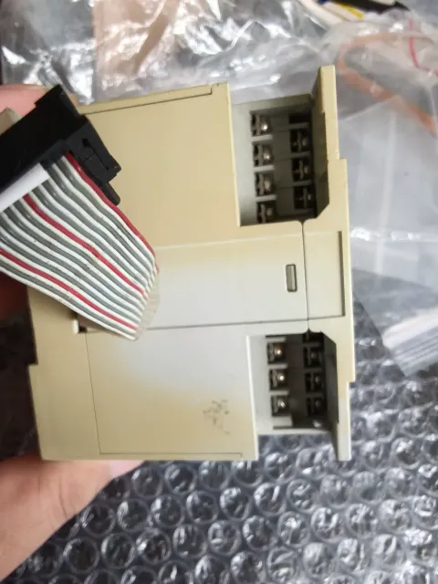 Mitsubishi Electric FX5-16EYT/ES Industrial Automation Component — product photo 3 of 6