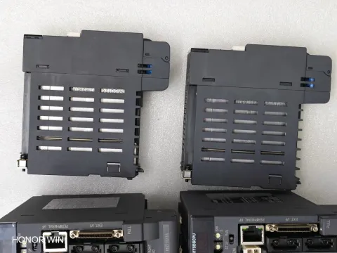 Mitsubishi Electric Q173DSCPU Industrial Control Board — product photo 11 of 24