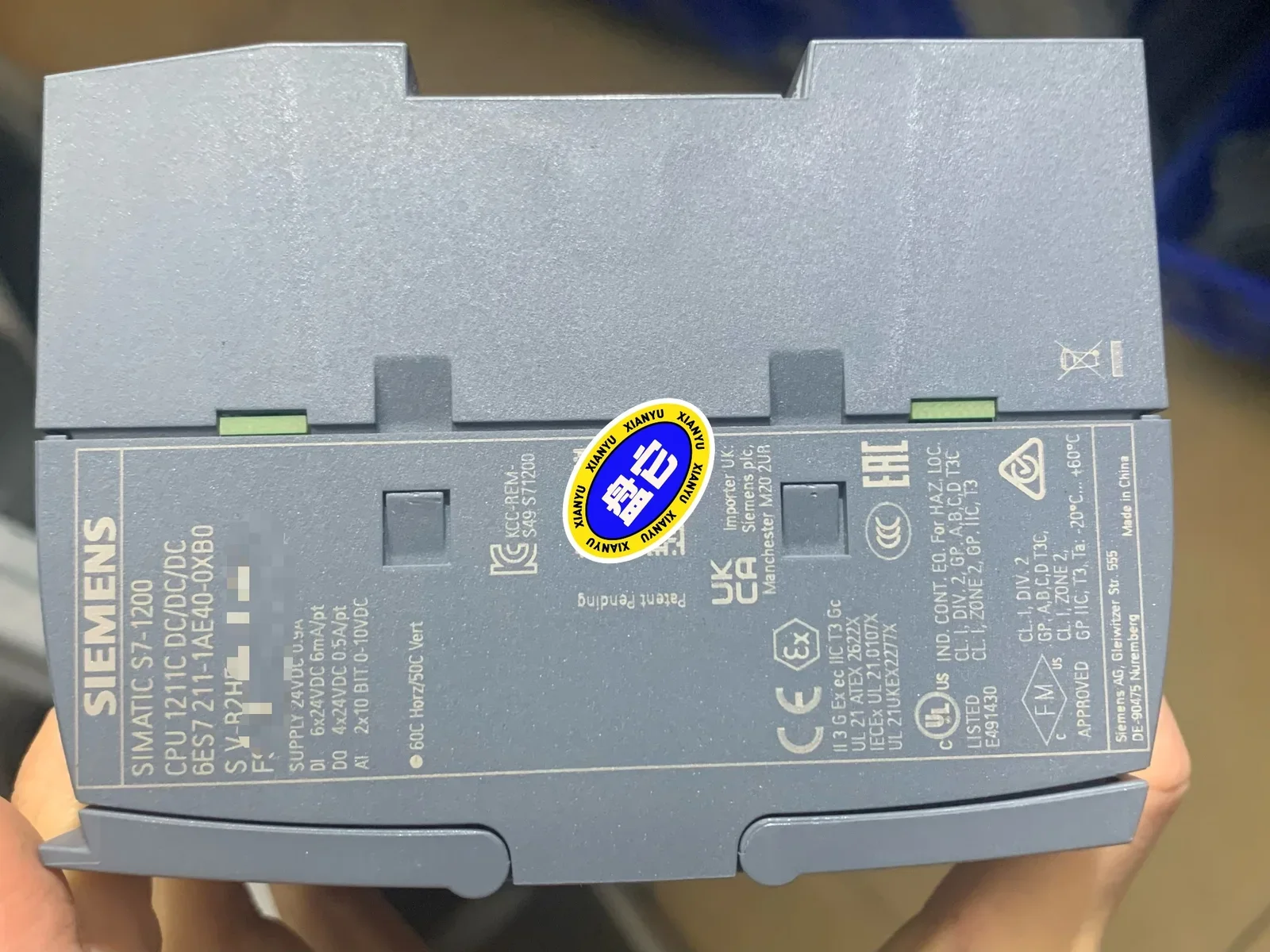 Siemens 6ES7211-1AE40-0XB0 Industrial Automation Component — product photo 1 of 3