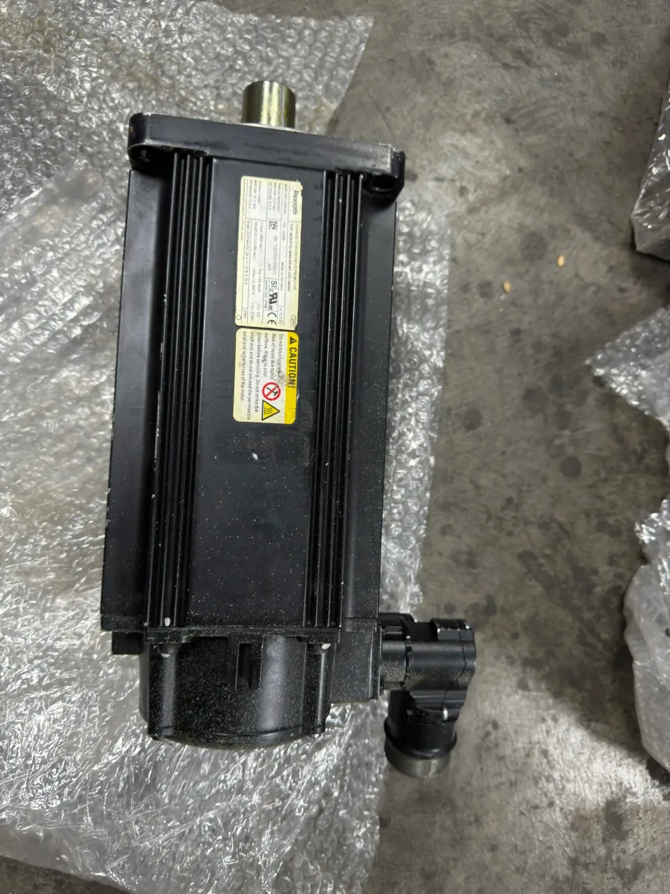 Bosch Rexroth MSK071C-0450-NN-M1-UG1-NNNN Motor & Drive Component product photo 1