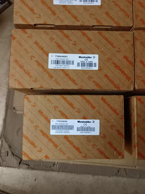 Weidmüller 7760048083 / IES31-SW6/2SC/1SFP Industrial Sensor product photo 4