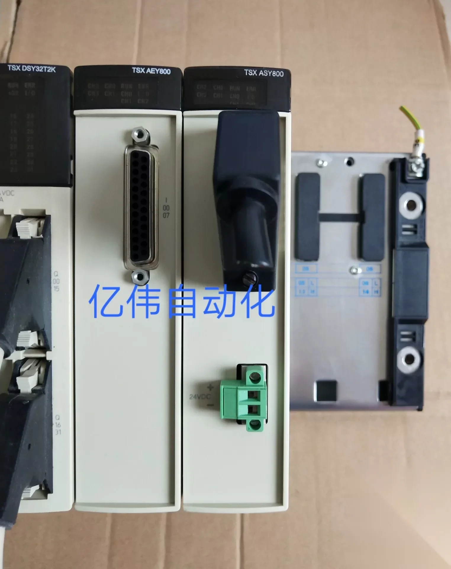 Schneider Electric TSXASY800 Industrial Automation Component product photo 1