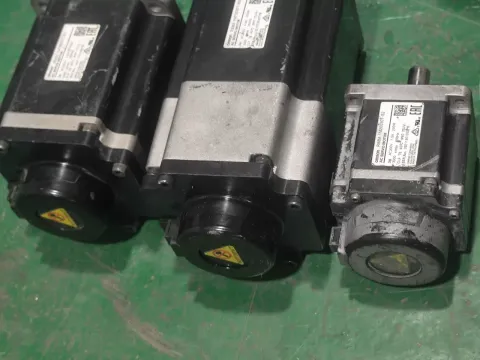 OMRON R88M-1M20030T-S2 Motor & Drive Component product photo 6