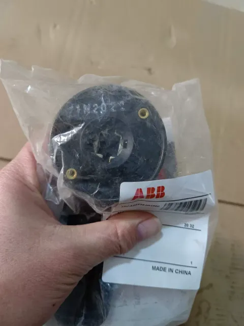 ABB 1SCA022381R1560 / OHB125J12 Industrial Sensor product photo 8