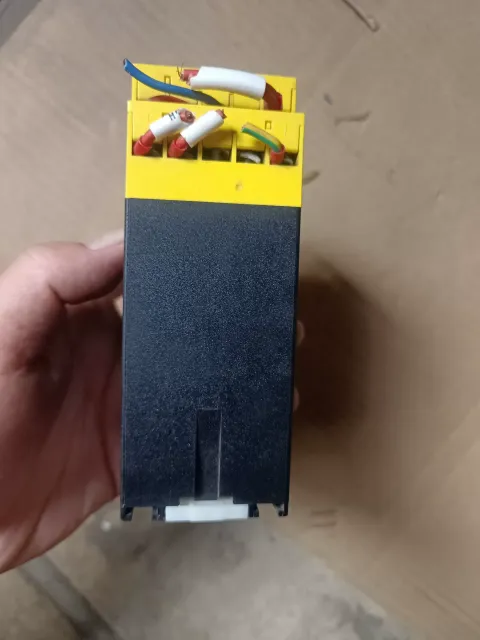 Moeller / Eaton 18815602 Industrial Relay product photo 4