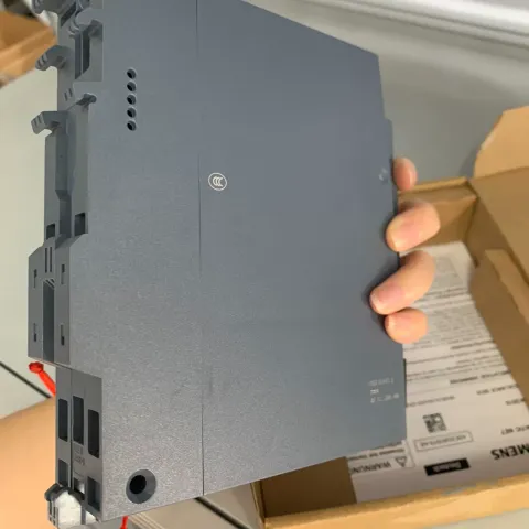 Siemens 6GK5615-0AA00-2AA2 Industrial Automation Component — product photo 8 of 11